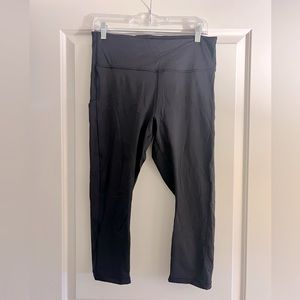 Athleta ultimate stash pocket capri